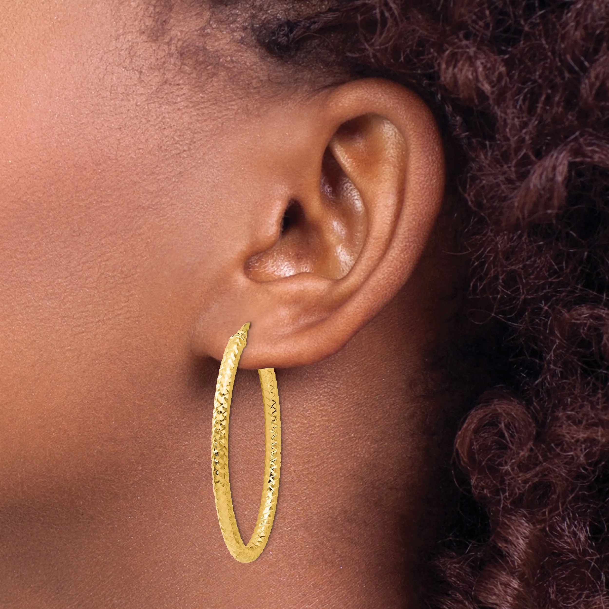 14K Gold Oval Hoop Earrings with Textured Polished Finish Lightweight and Elegant