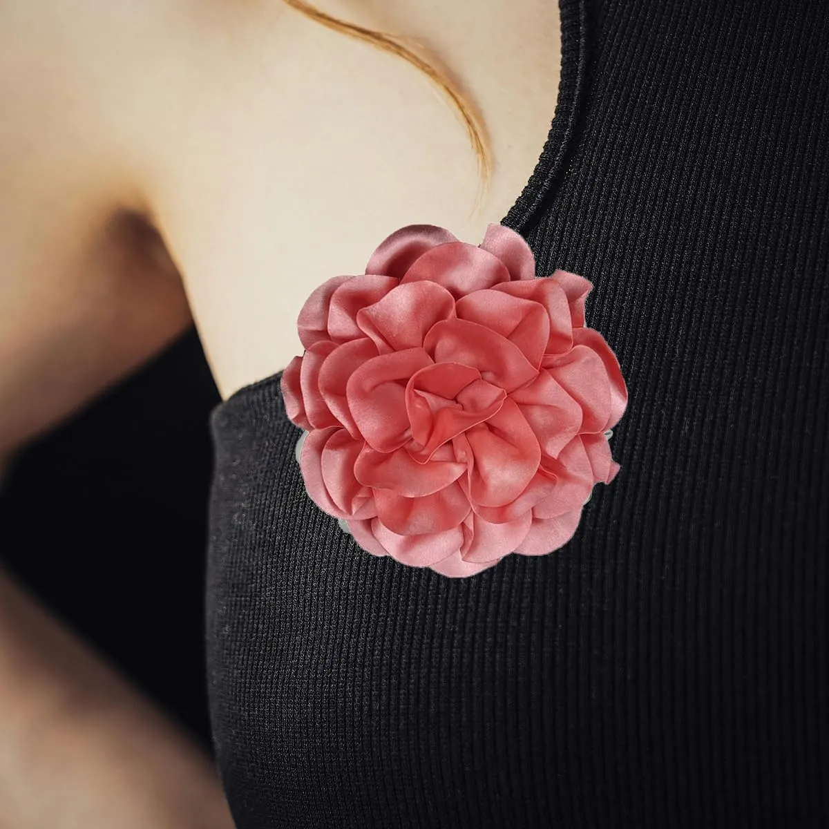 19mm Extra Large Rose Flower Brooches Dainty Satin Fabric Rose Flower Lapel Pins Elegant Silk Camellia Flower Oversized Brooch Pin for Women Wedding Party Dance Banquet Dress Suit Clothes Accessories Jewelry