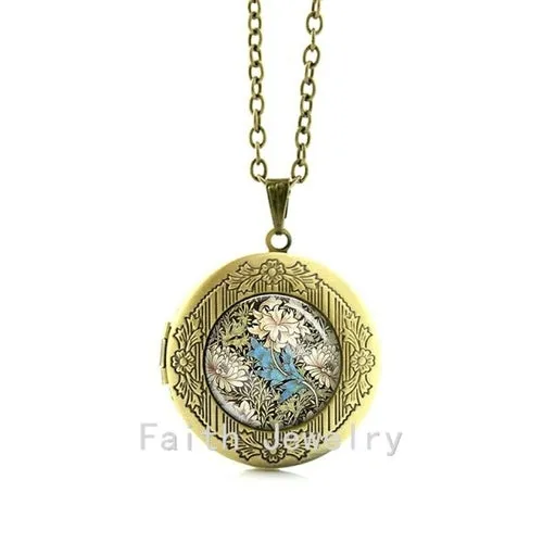 2017 Vintage inspired Handcrafted Keepsake Pendant William Morris