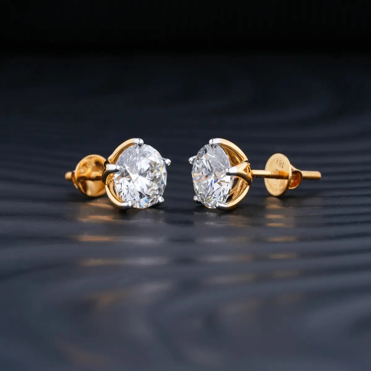 4ct Round Diamond Studs