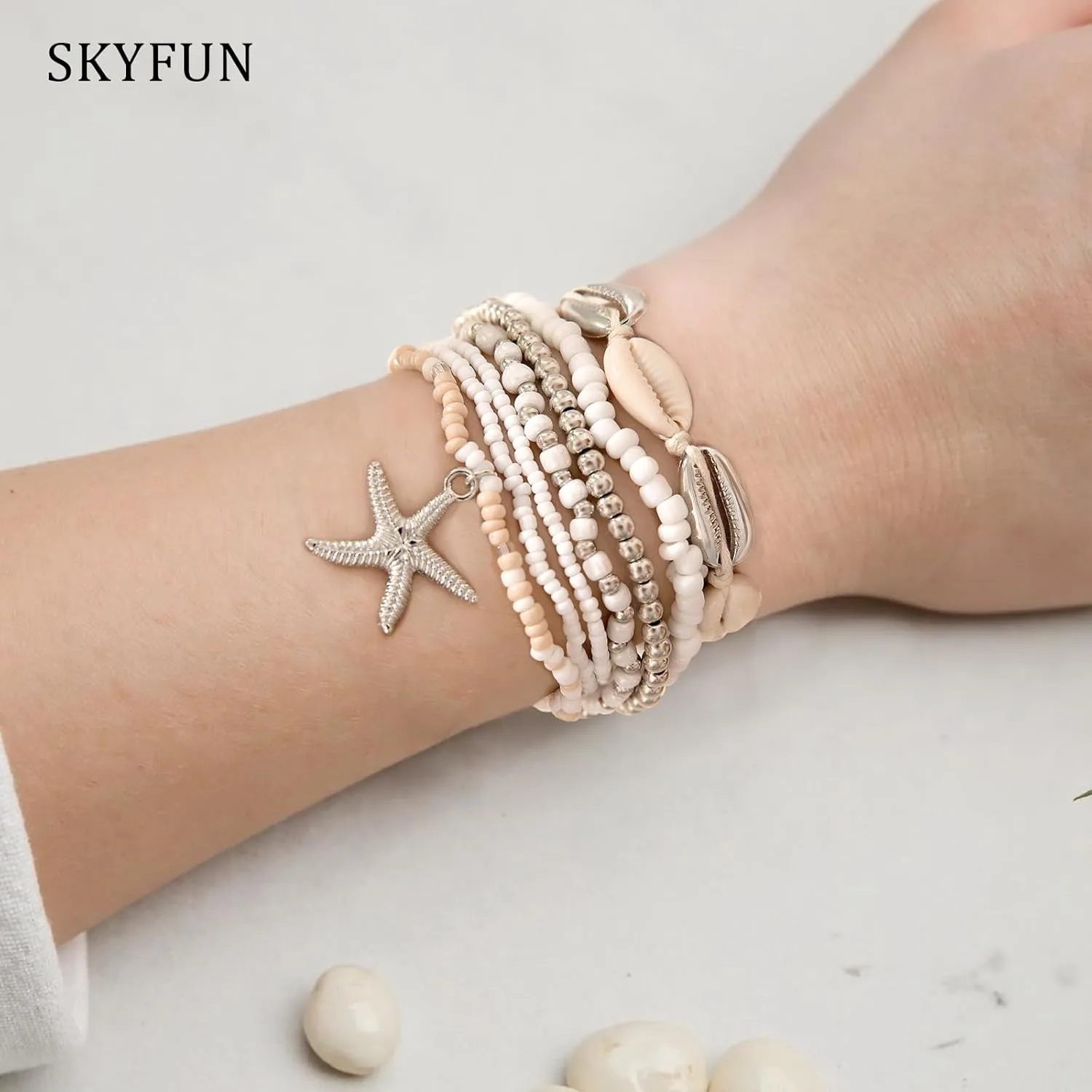 Beach Bracelets for Women Bohemian Stackable Heishi Surfer Bracelet Set Elastic Seashell Starfish Boho Friendship Bracelets for Summer Beach Party Holiday Vacation Jewelry