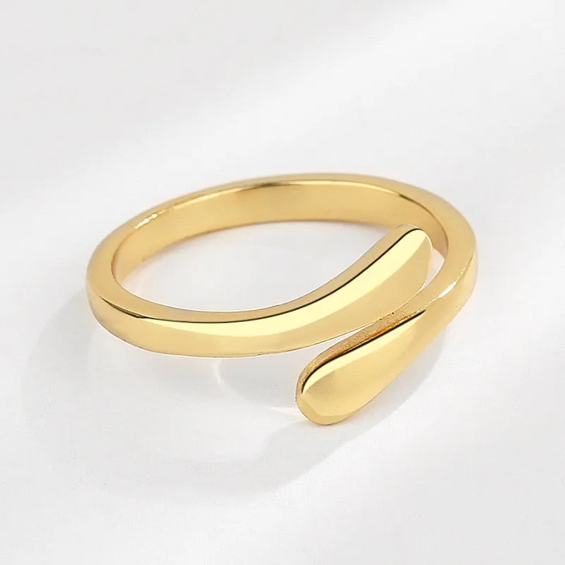 Bella's Zircon Hug Rings: A Perfect Gift for the Perfect Hug