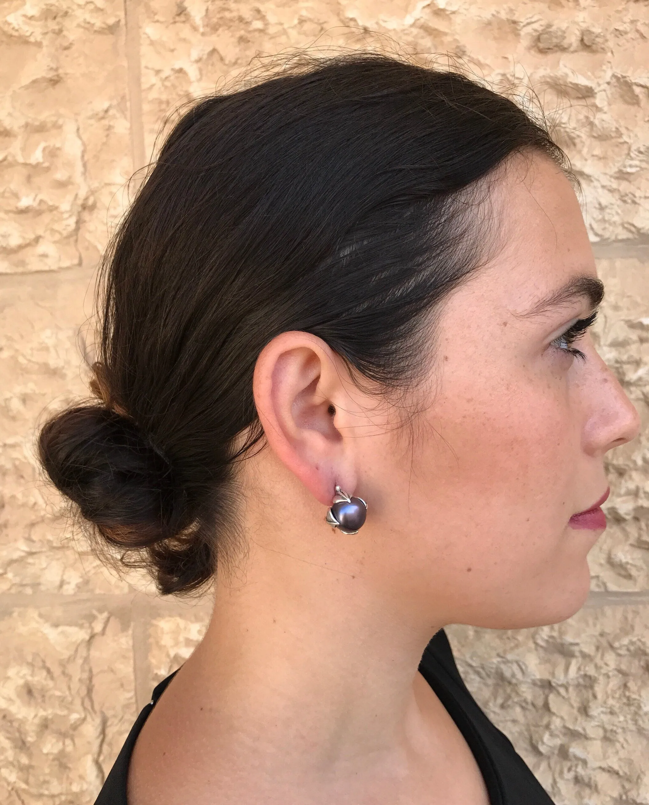 Black Pearl Earrings - Pearl Leaf Earrings - Round Statement Earrings