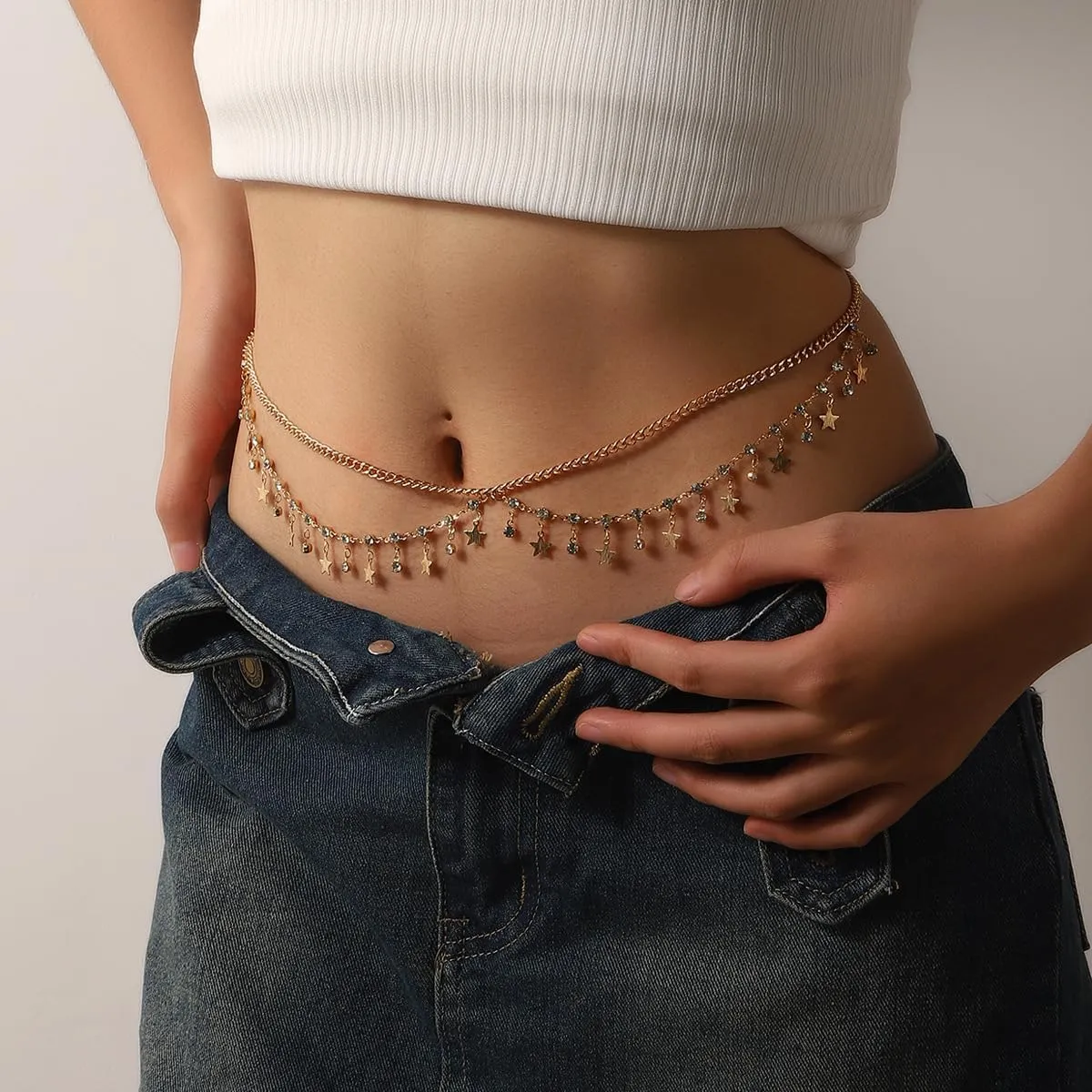 Body Chain for Women Sequin Rhinestone Waist Chain Bikini Body Jewelry Chains 14K Gold Pearl Body Chains for Women Beach Shell Belly Chain for the Waist Tassel Layered