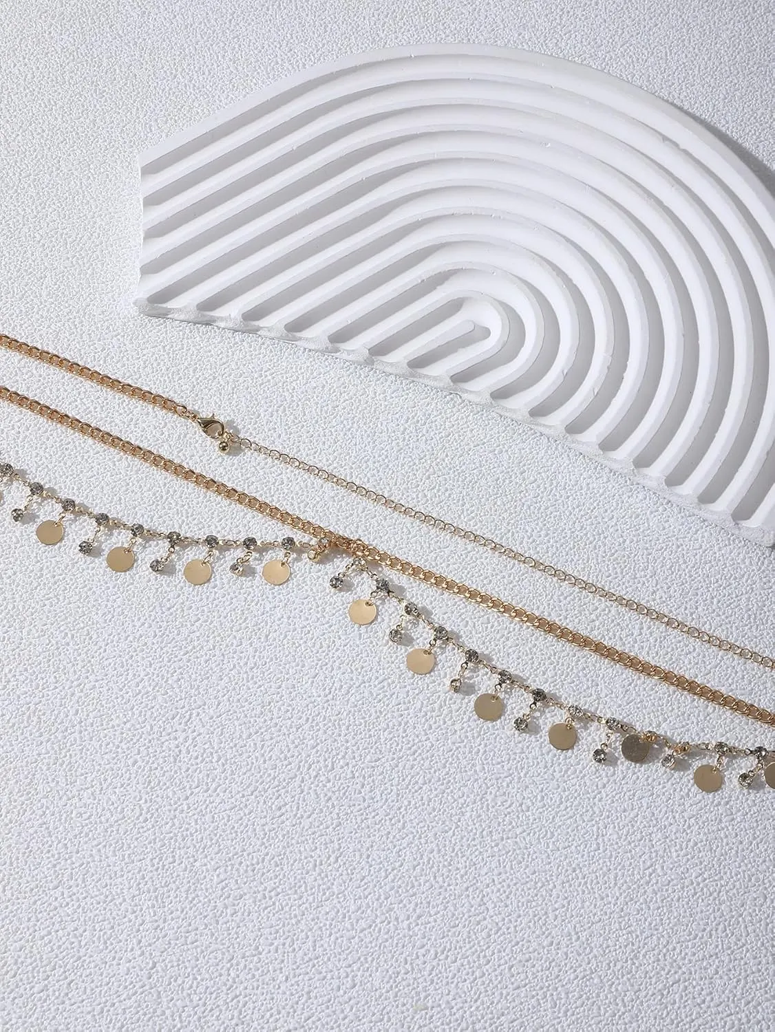 Body Chain for Women Sequin Rhinestone Waist Chain Bikini Body Jewelry Chains 14K Gold Pearl Body Chains for Women Beach Shell Belly Chain for the Waist Tassel Layered