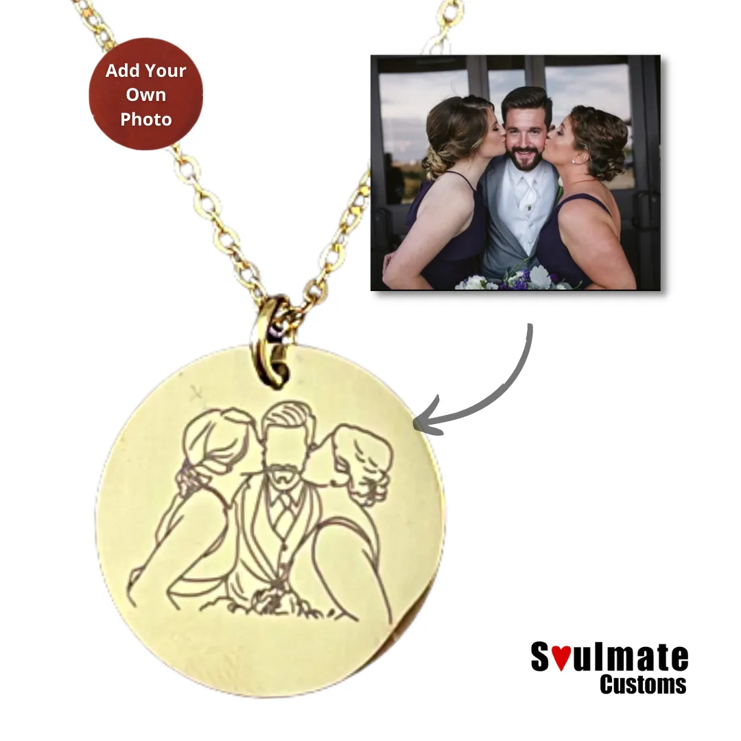 Custom Soulmate© Round Necklace Photo Outline