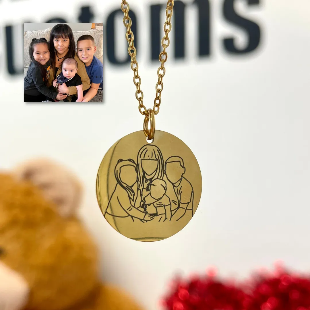 Custom Soulmate© Round Necklace Photo Outline