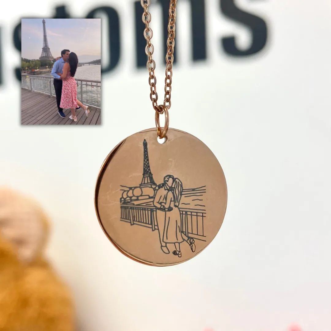 Custom Soulmate© Round Necklace Photo Outline