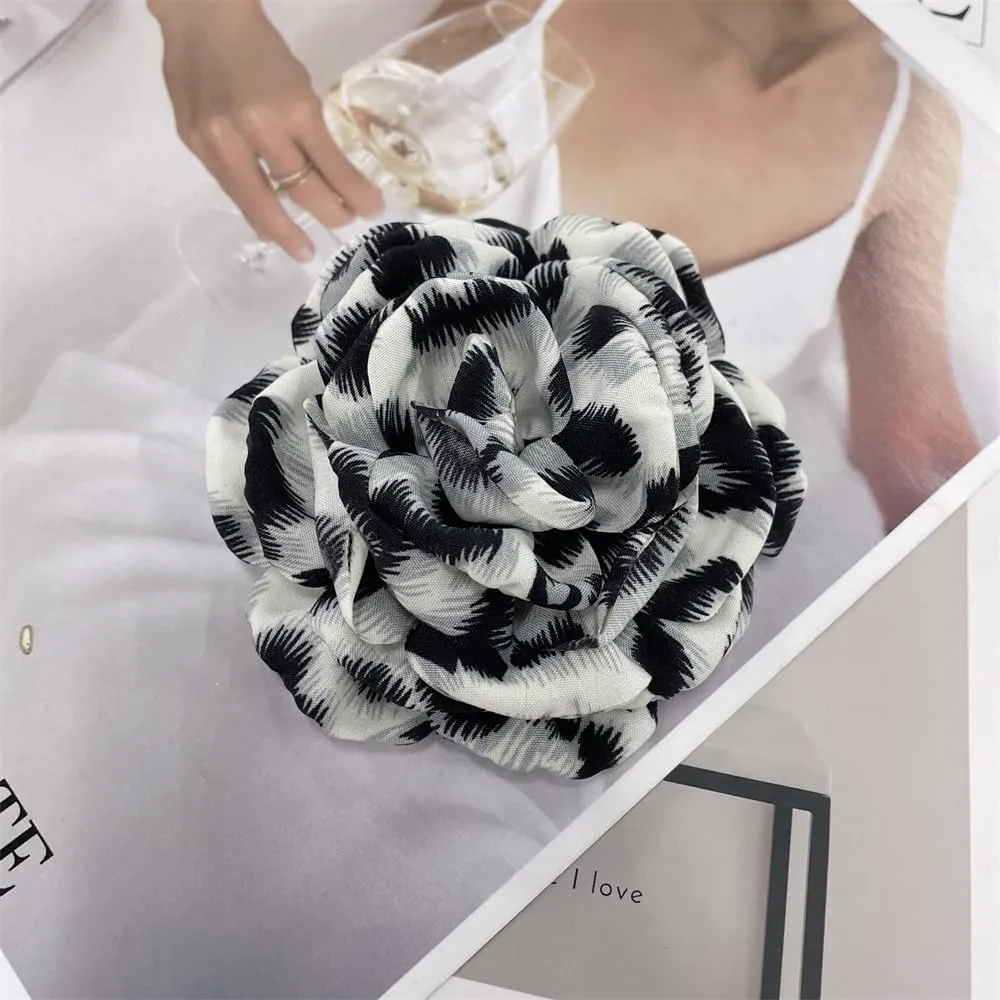 Dainty Leopard Rose Flower Brooch Lapel Pins for Women Elegant Handmade Flower Pins Wedding Party Dance Clothes Accessories Jewelry Gifts 100mm