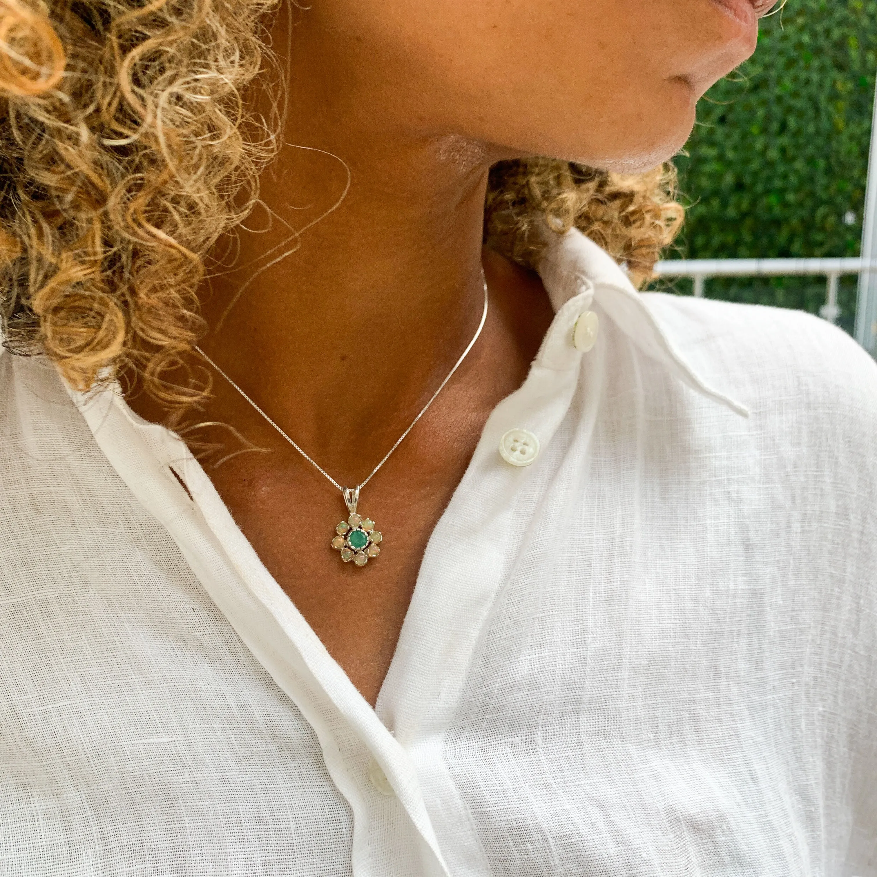 Daisy Emerald Pendant - Emerald Flower Necklace - Natural Emerald Pendant