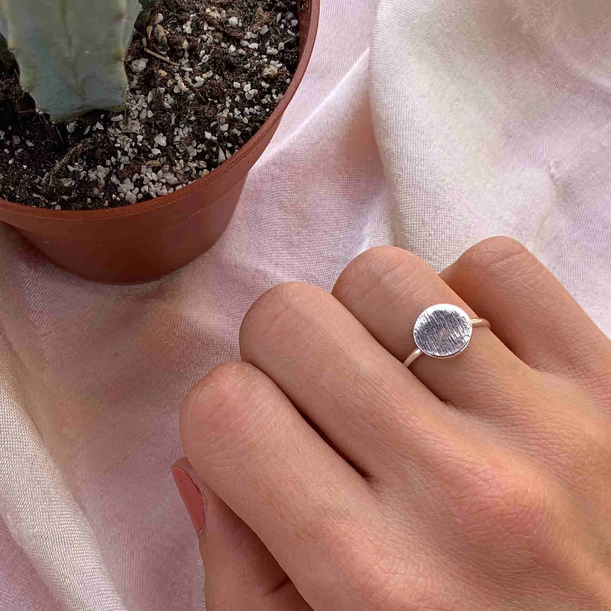 Dot Ring