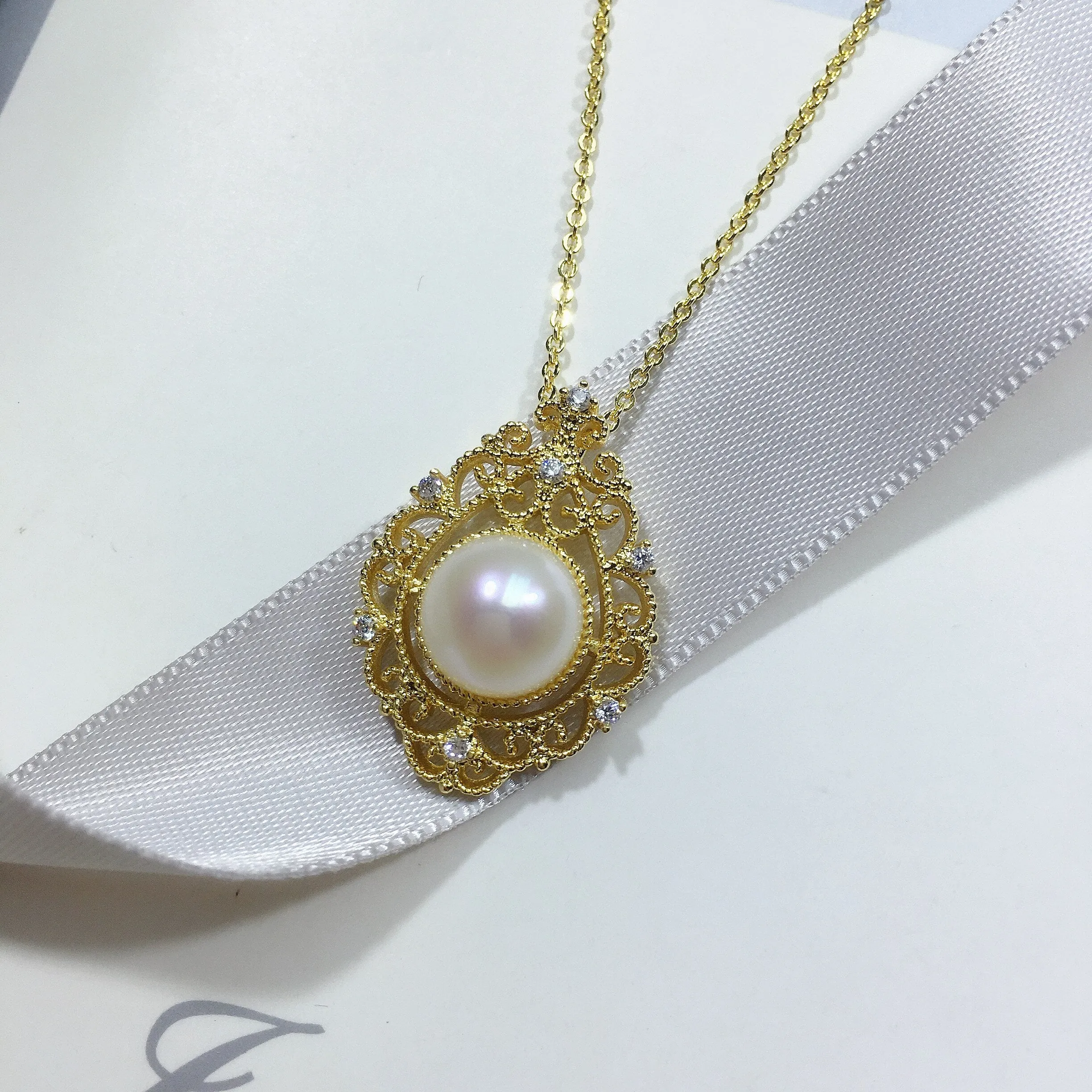 Elegant Fine Gold Color Necklace Natural Freshwater Pearl Pendant