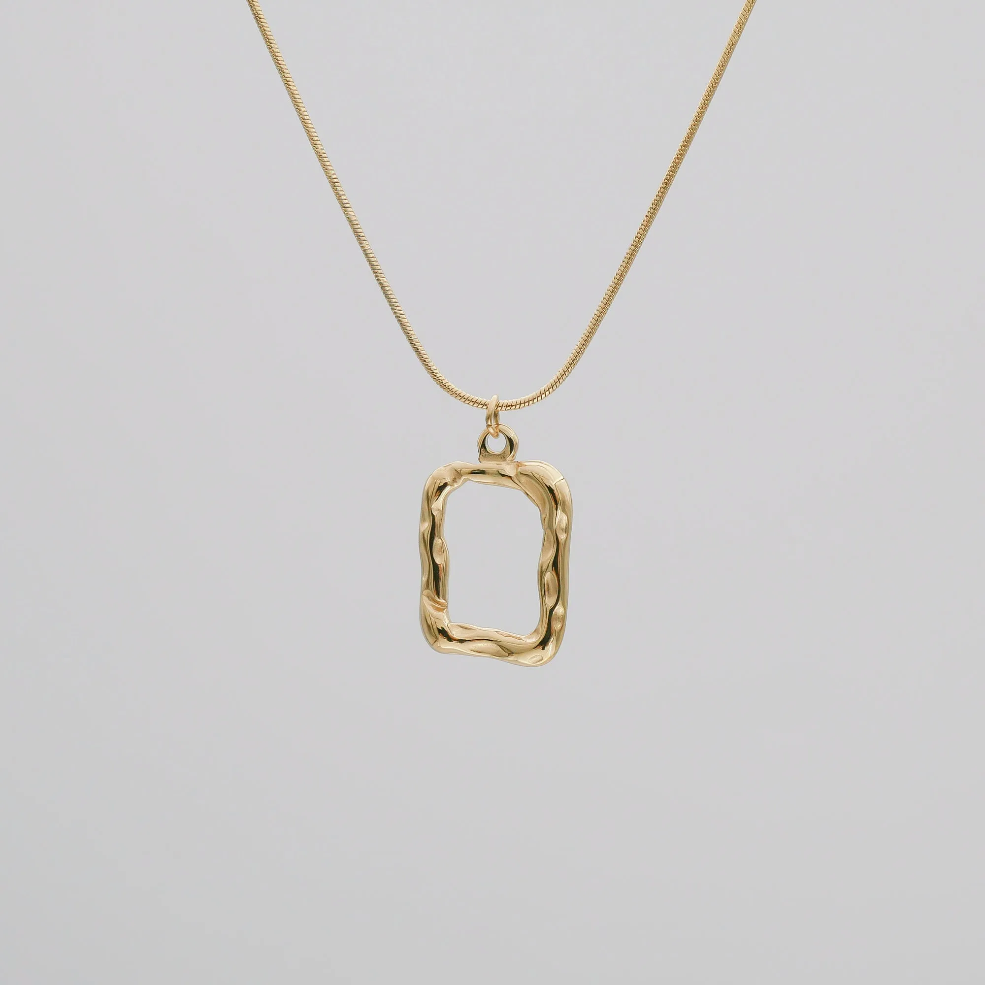Elise Pendant Necklace