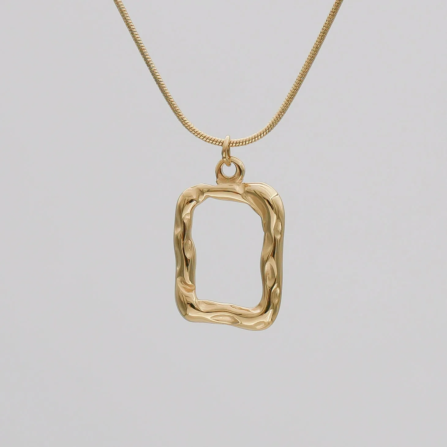 Elise Pendant Necklace