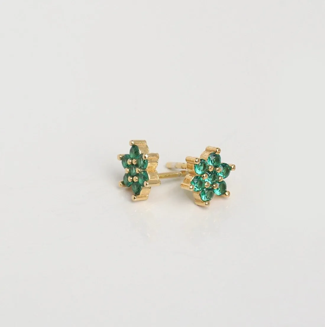 'Evergreen' 14k Gold Emerald Stud Earrings