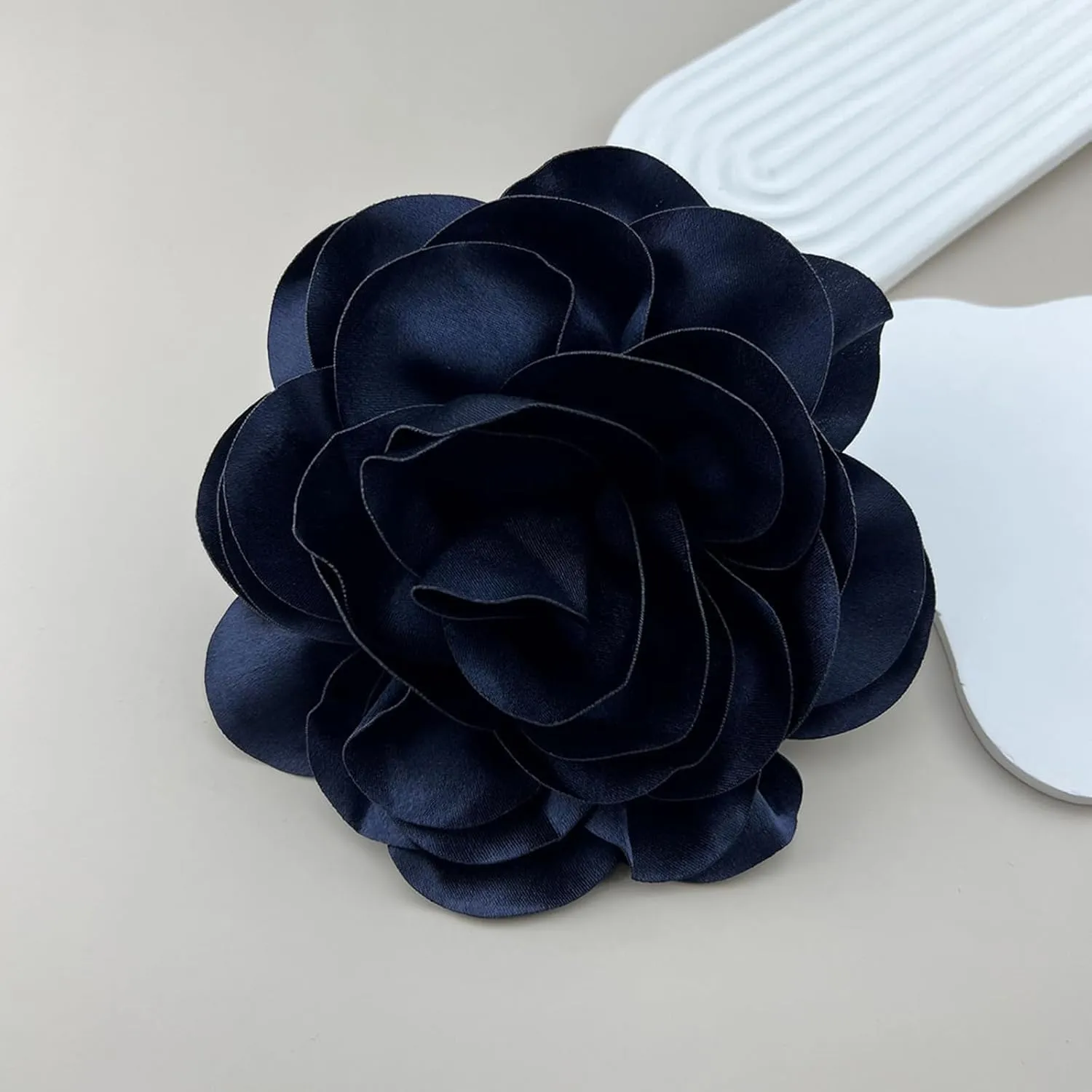 Extra Large Rose Flower Brooches Lapel Pins Dainty Satin Fabric Brooches Big Camellia Flower Brooch Pin for Women Wedding Part Dance Dress Clothes Accessories Jewelry Brooch Pin Size:7.48 in