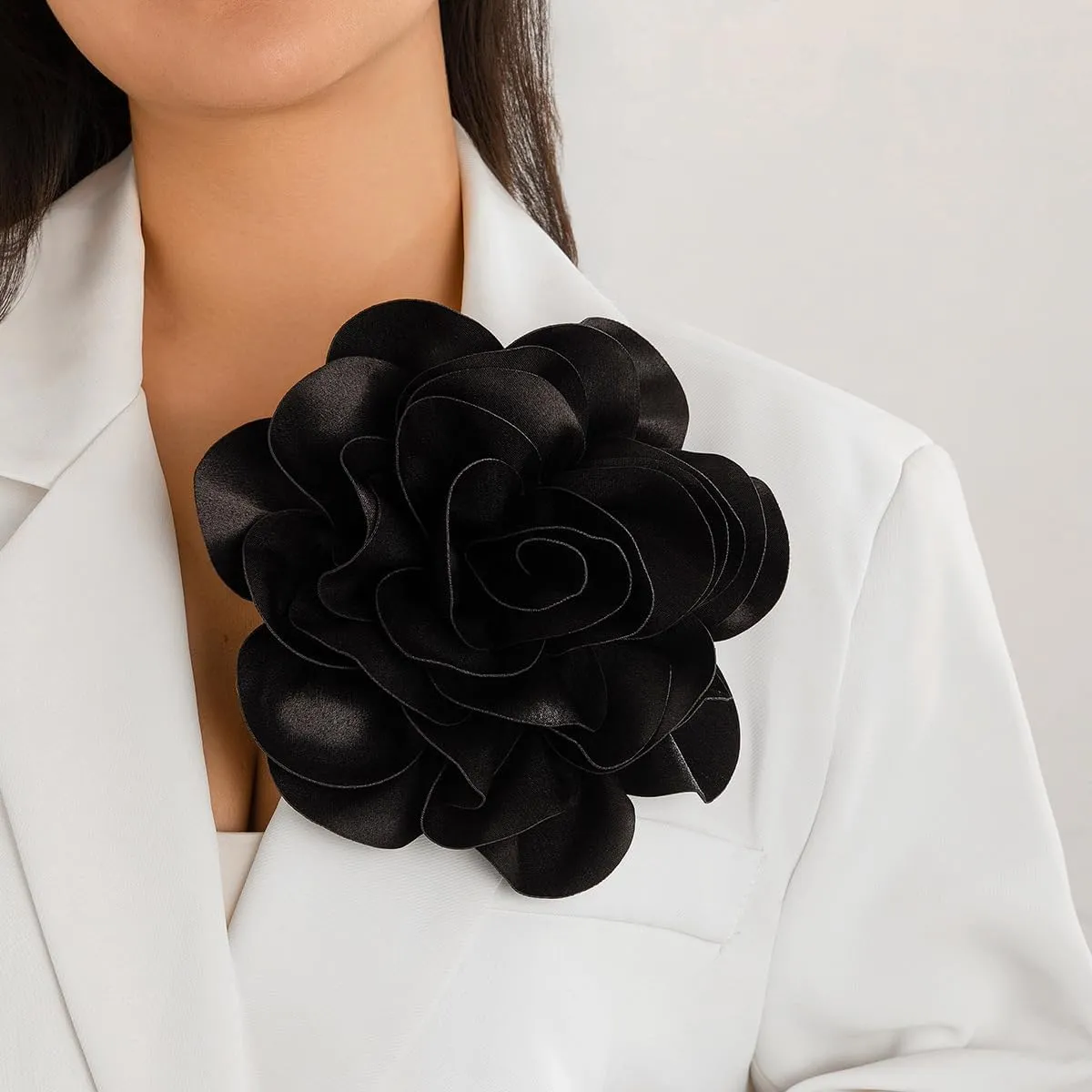 Flower Pins Large Flower Brooches Dainty Satin Fabric Rose Flower Brooches Lapel Pins Delicate Elegant Silk Camellia Flower Oversized Brooch Pin for Women Wedding Part Dance Dress Suit Clothes Accessories Prom Jewelry Gifts