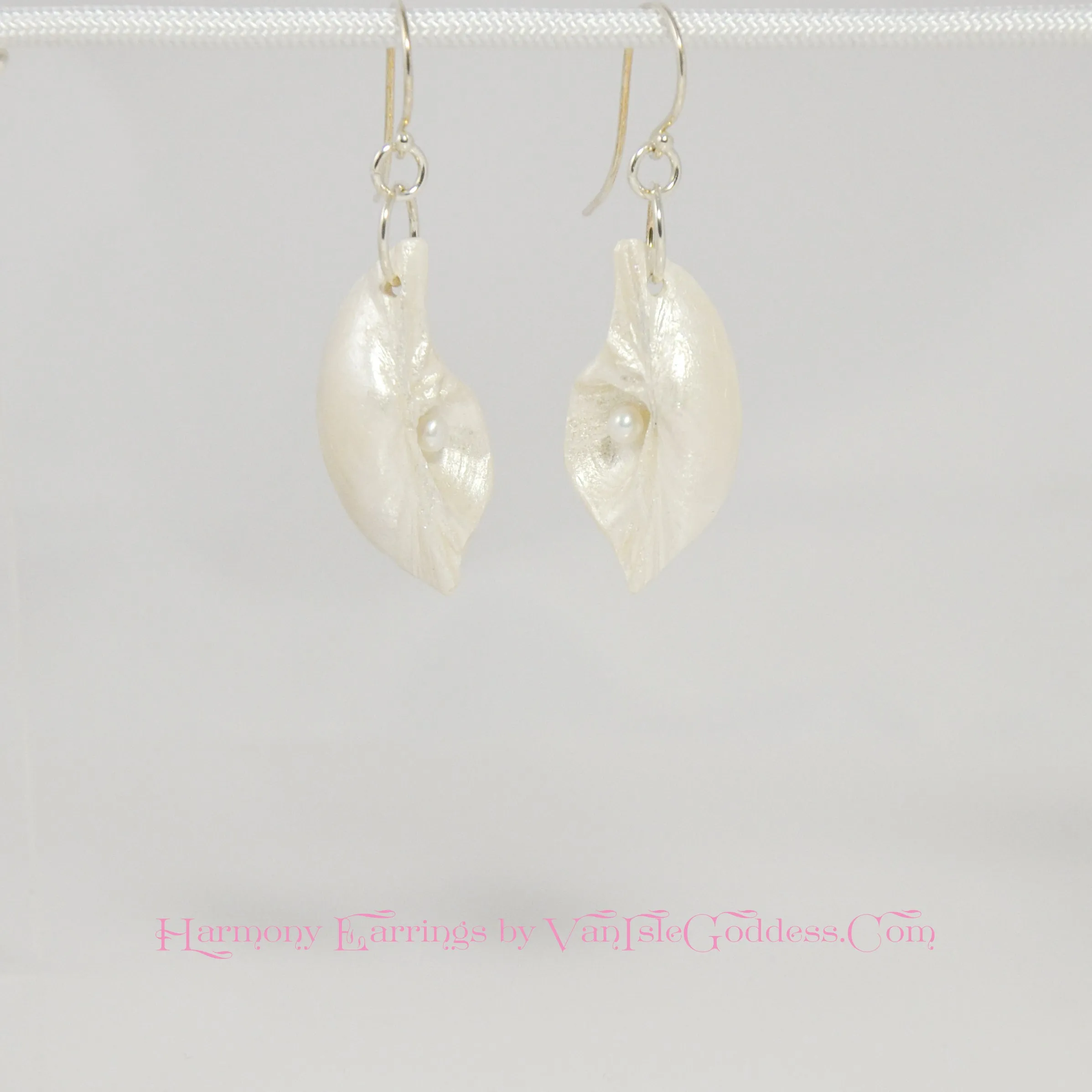 Harmony Freshwater Pearls Island Goddess Seashell Earrings