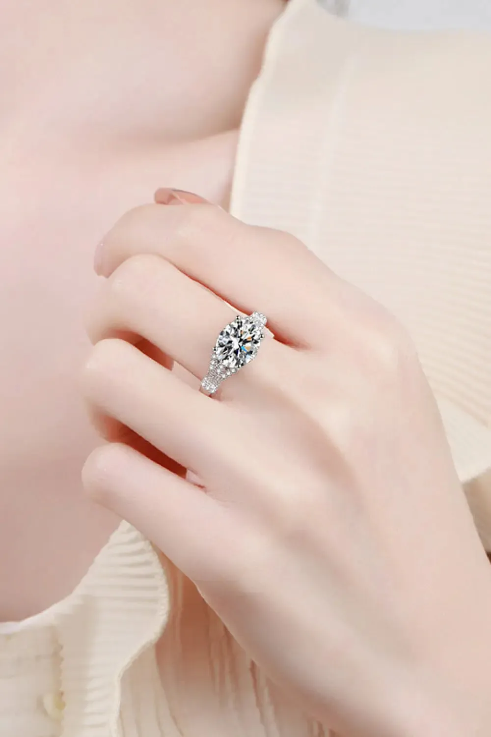 LOVCIA Unpredictable Day 3 Carat Moissanite Ring