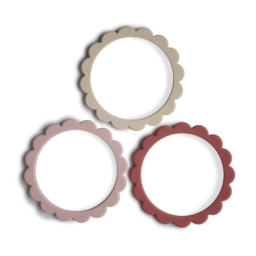 Mushie Flower Teething Bracelet 3-Pack Rose/Blush/Shifting Sand