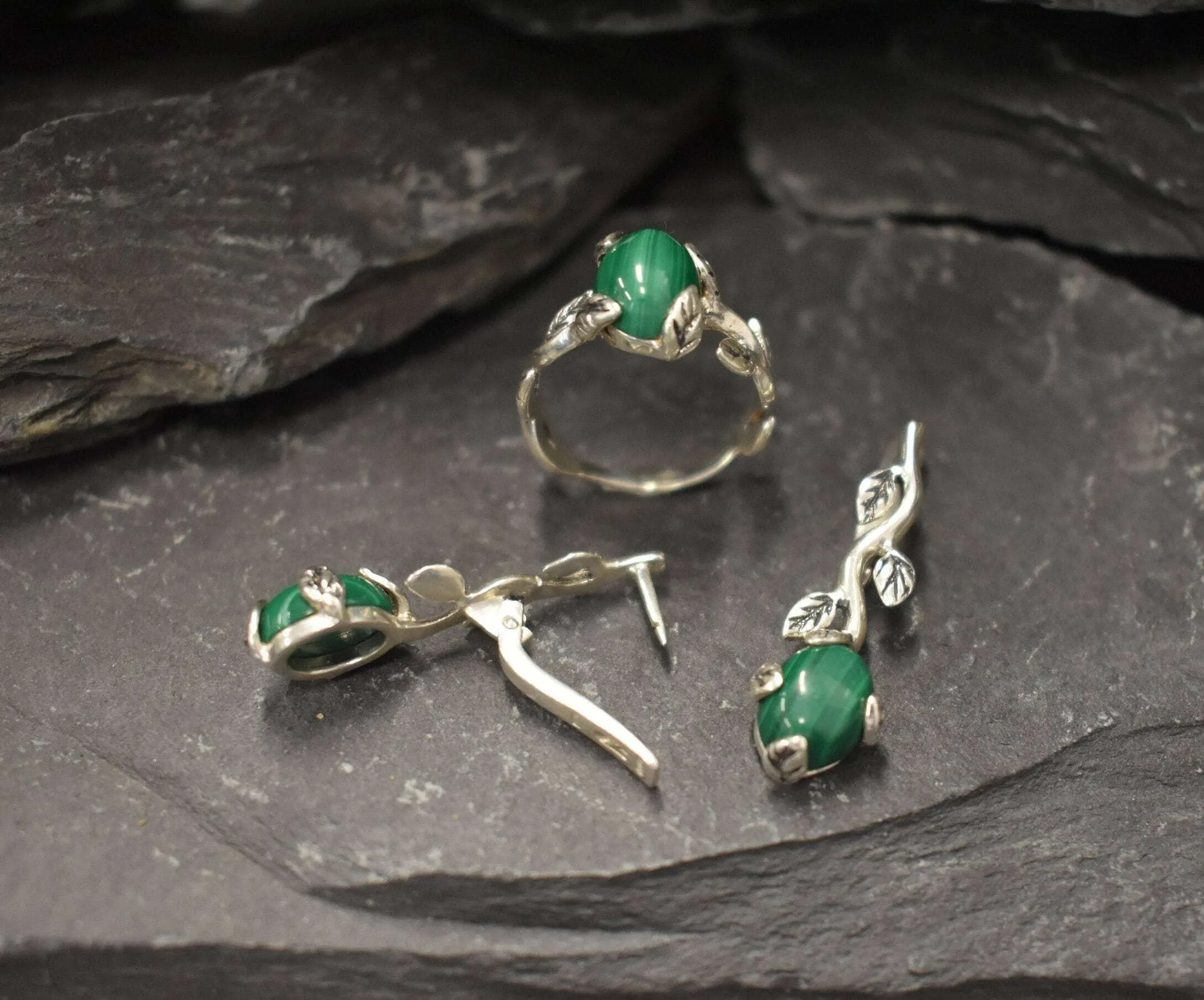 Natural Malachite Earrings - Green Leaf Earrings - Vintage Drop Earrings
