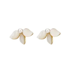 Natural Pearls Petals Stud Earrings