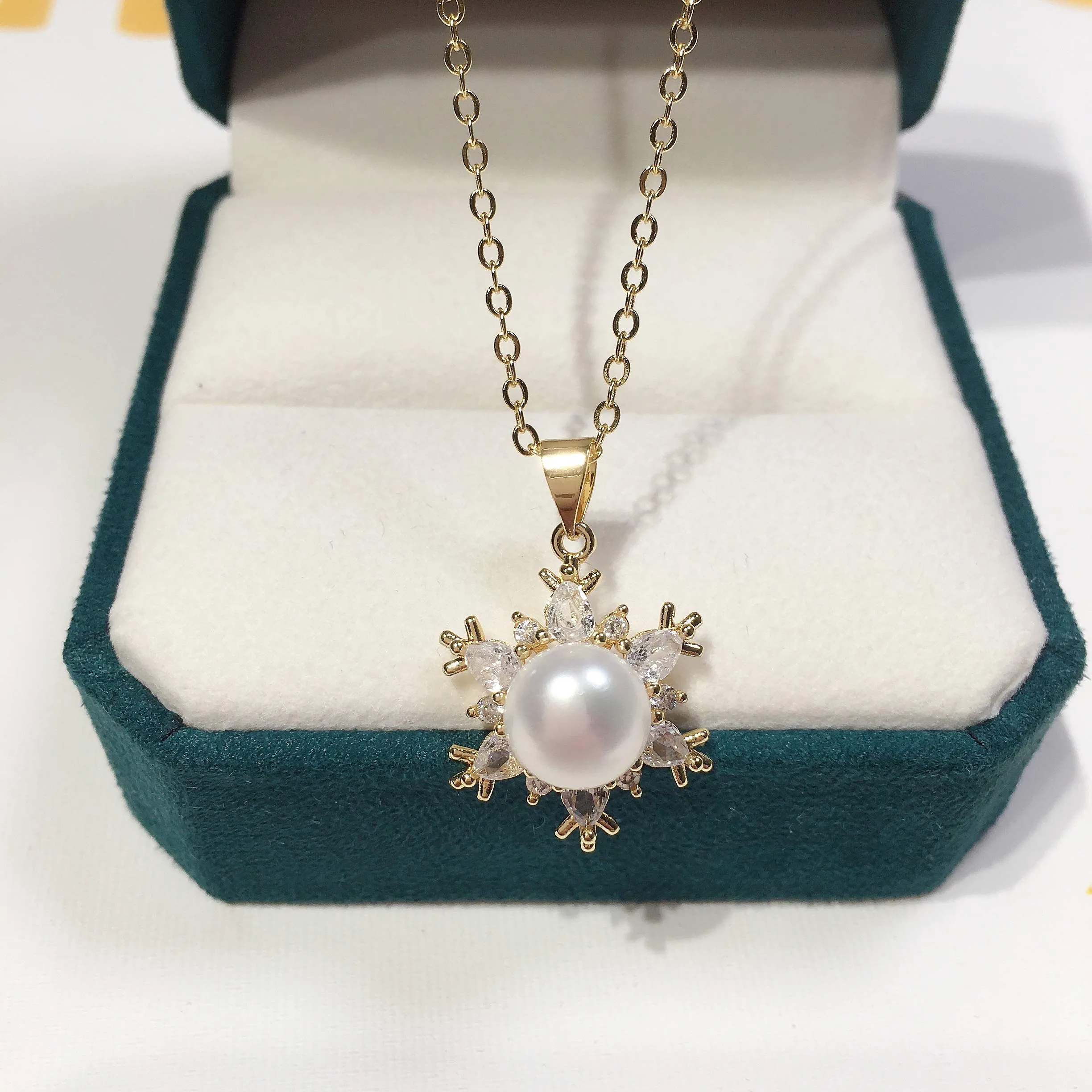 New Trendy Exquisite 14K Gold Plated Pearl Necklace