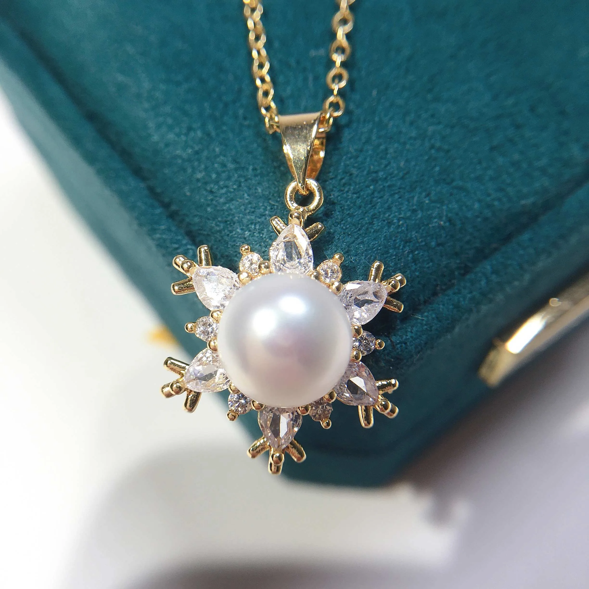 New Trendy Exquisite 14K Gold Plated Pearl Necklace