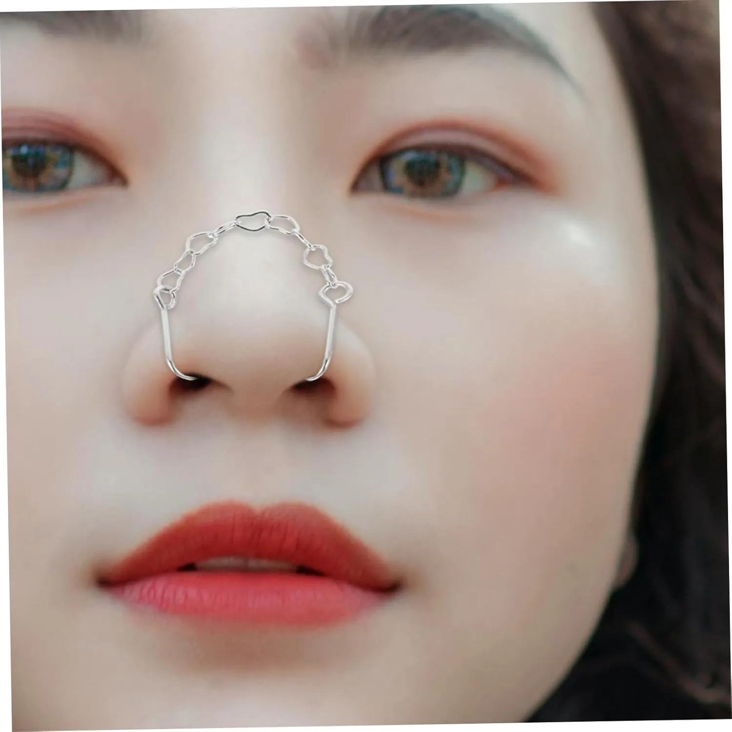 Nose Chain Simple Woman Shaped Nose Ring Hoops Nose Hoops Nose Ring with Chain Titanium Color Heart for