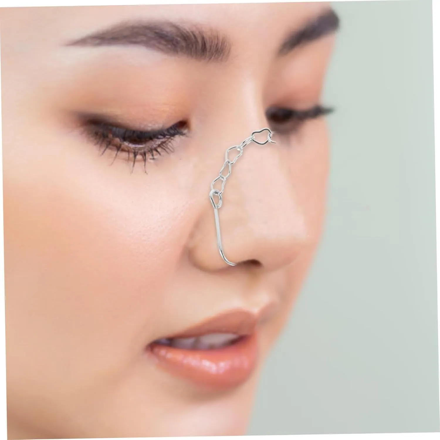 Nose Chain Simple Woman Shaped Nose Ring Hoops Nose Hoops Nose Ring with Chain Titanium Color Heart for