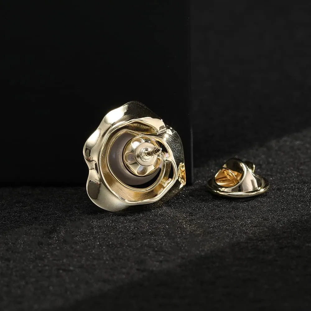 Pearl Flower Brooch for Women - Gold Plated Pearl Flower Pin Rhinestone Buttons Lapel Pin Jewelry - Valentine's Day Gift