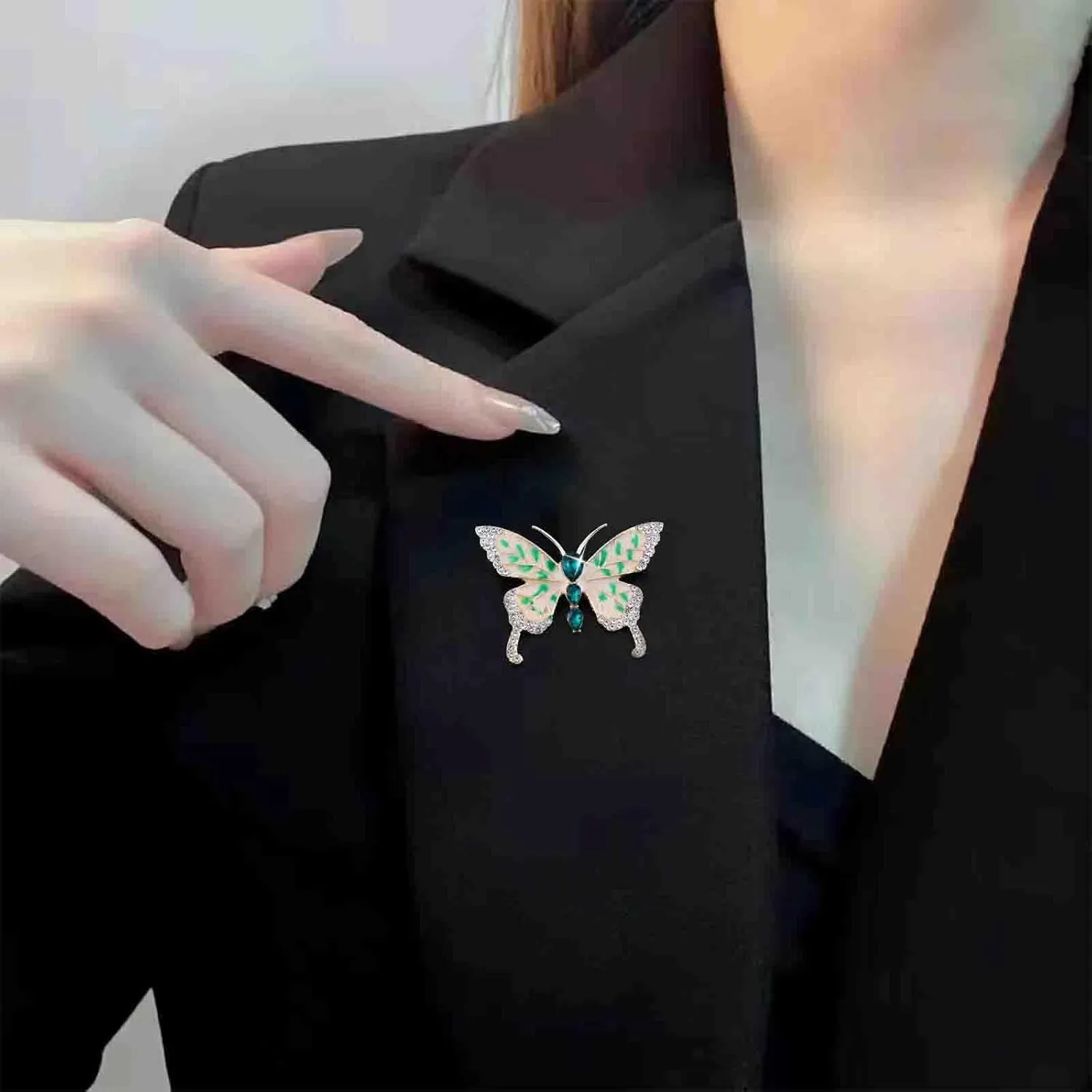 Pearl Shell Resin Butterfly Brooch Pin Sparkly Crystal Butterfly Brooches Pin Lepel Pin Hollow Butterfly Wing Brooch Pin Rhinestone Butterfly Brooch Pin Decorative (Green Resin 1)