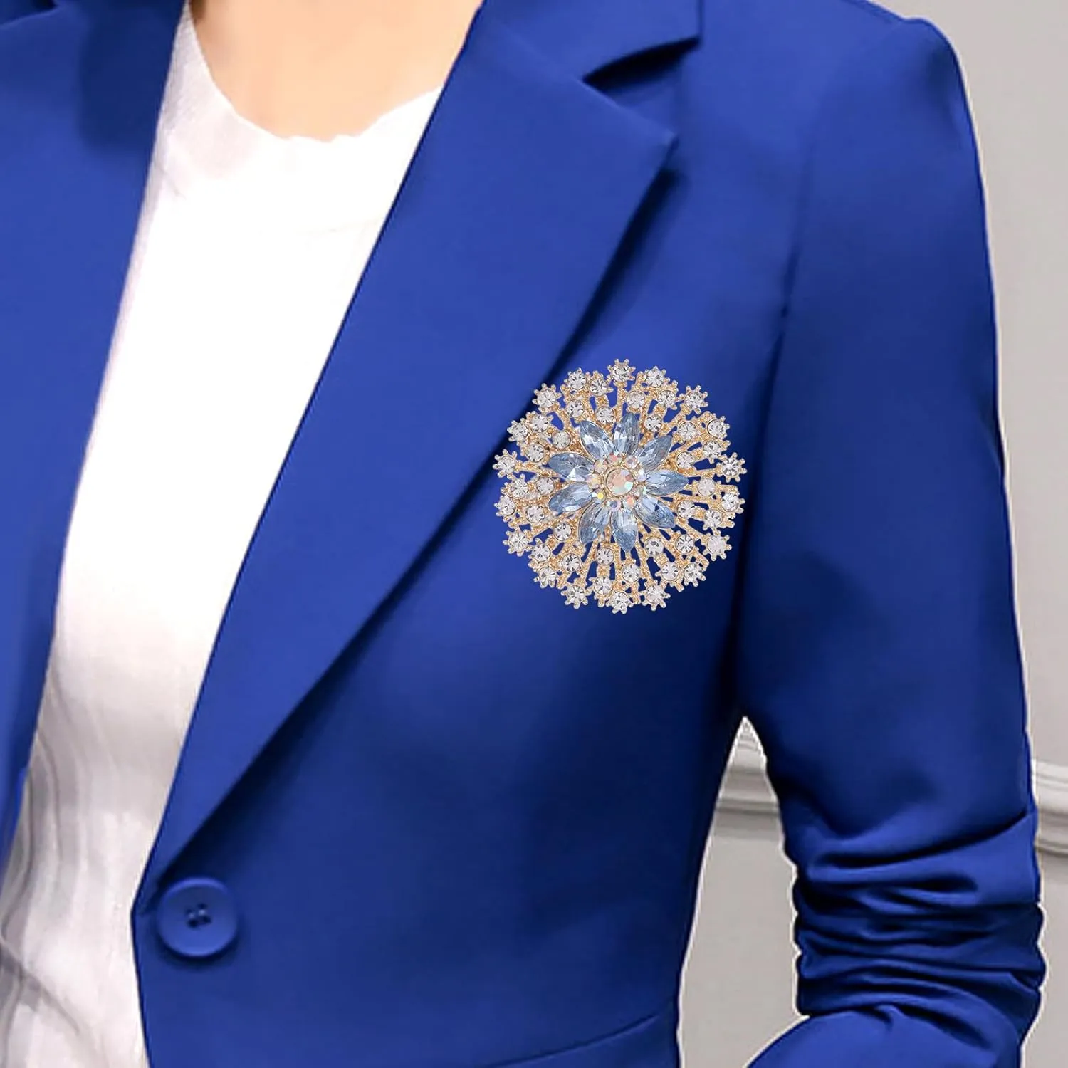 Rhinestone Flower Brooch Pin for Women Sparkling Large Crystal Flower Broach Snowflake Brooch Pins Lapel Pins Christmas Wedding Party Dance Banquet Dress Hat Bag Accessories Jewelry for Women