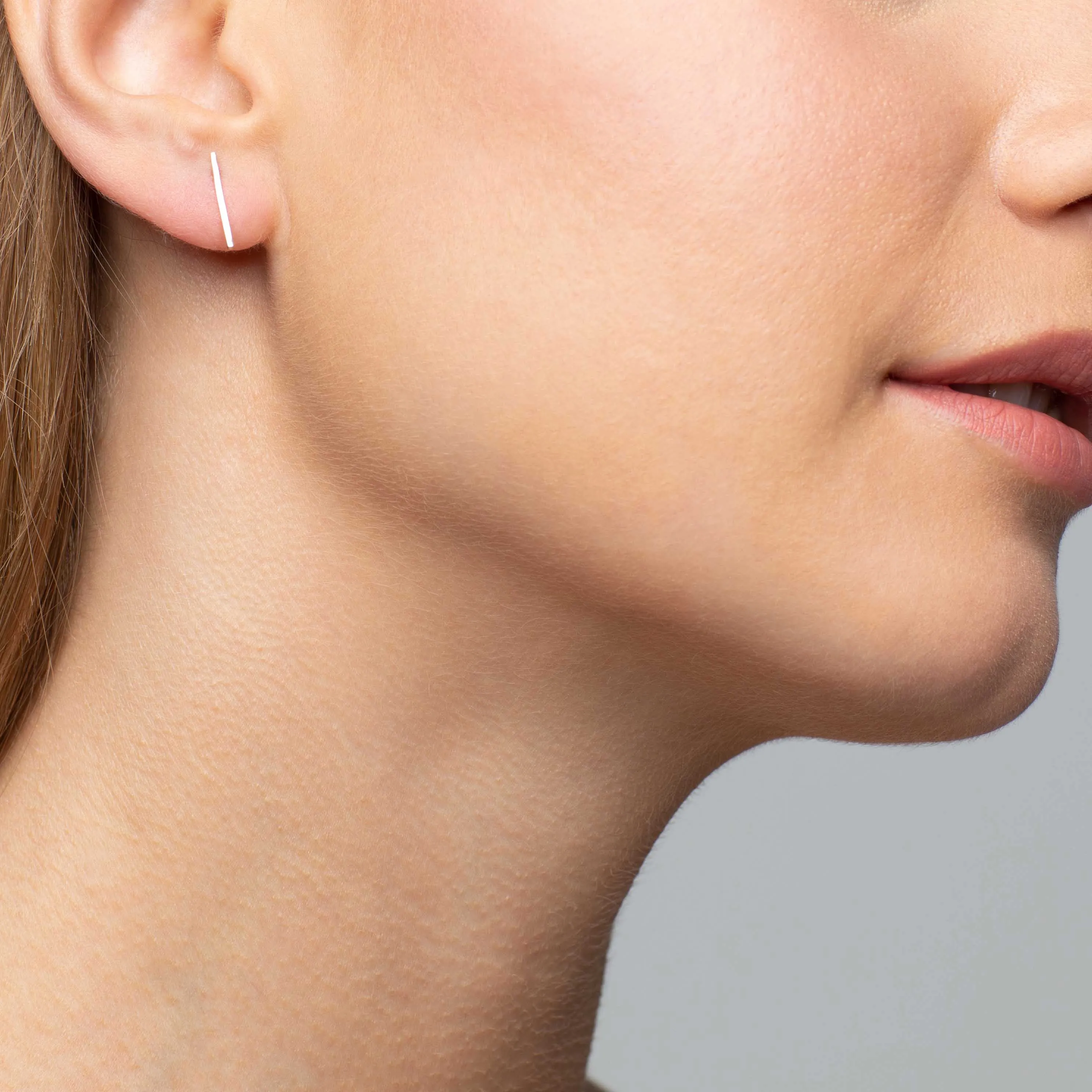 Silver Curved Bar Studs