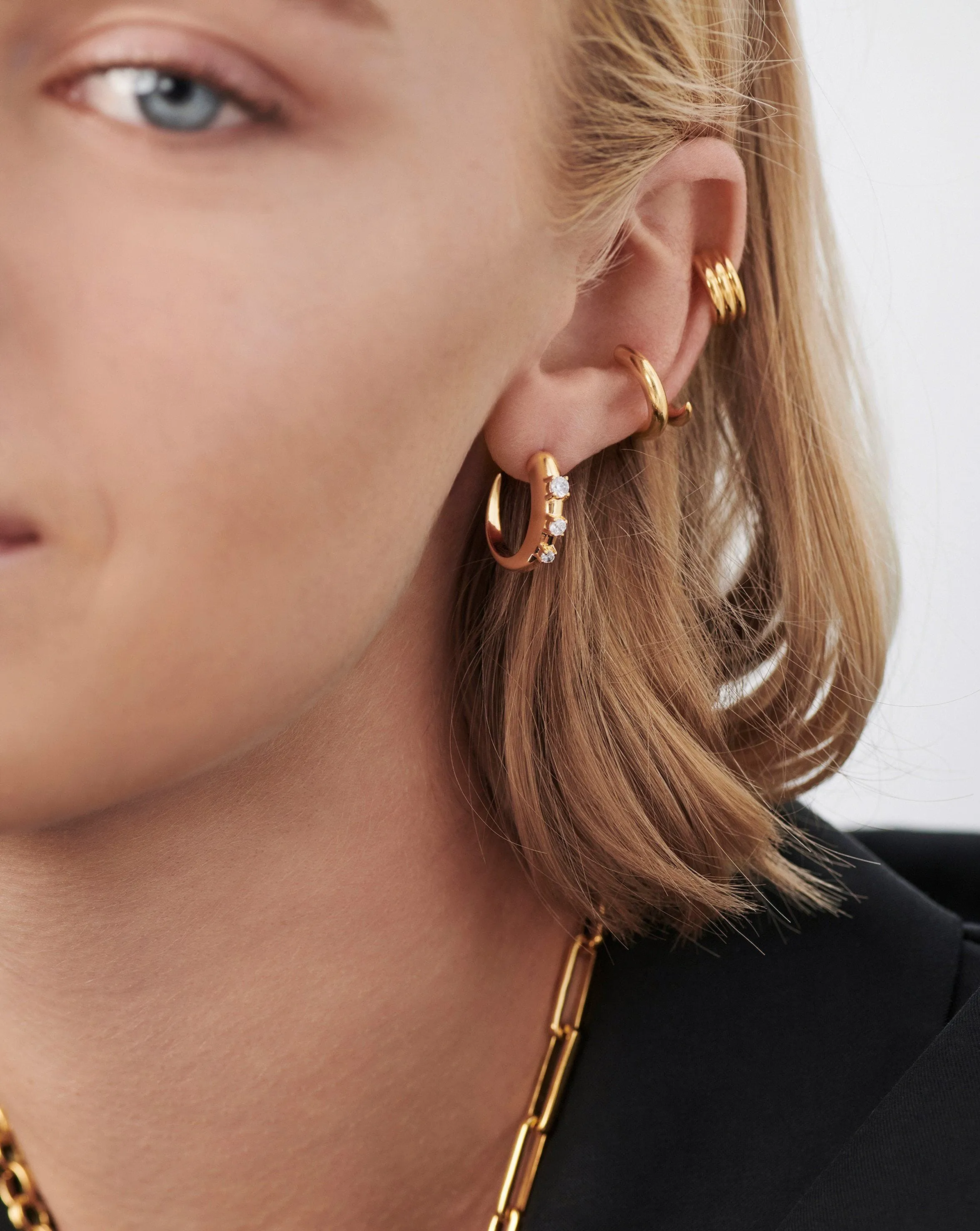 Small Claw Hoop Earrings