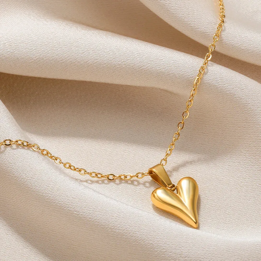 Stainless Steel Love Heart Necklace For Women 2023 New Trendy Lip Chain Simple Pendant Necklace Jewelry free shipping