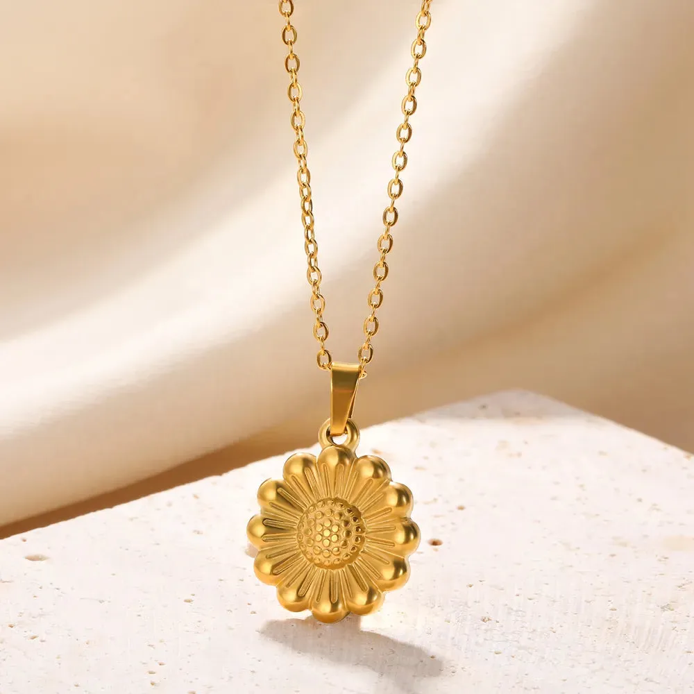 Stainless Steel Love Heart Necklace For Women 2023 New Trendy Lip Chain Simple Pendant Necklace Jewelry free shipping