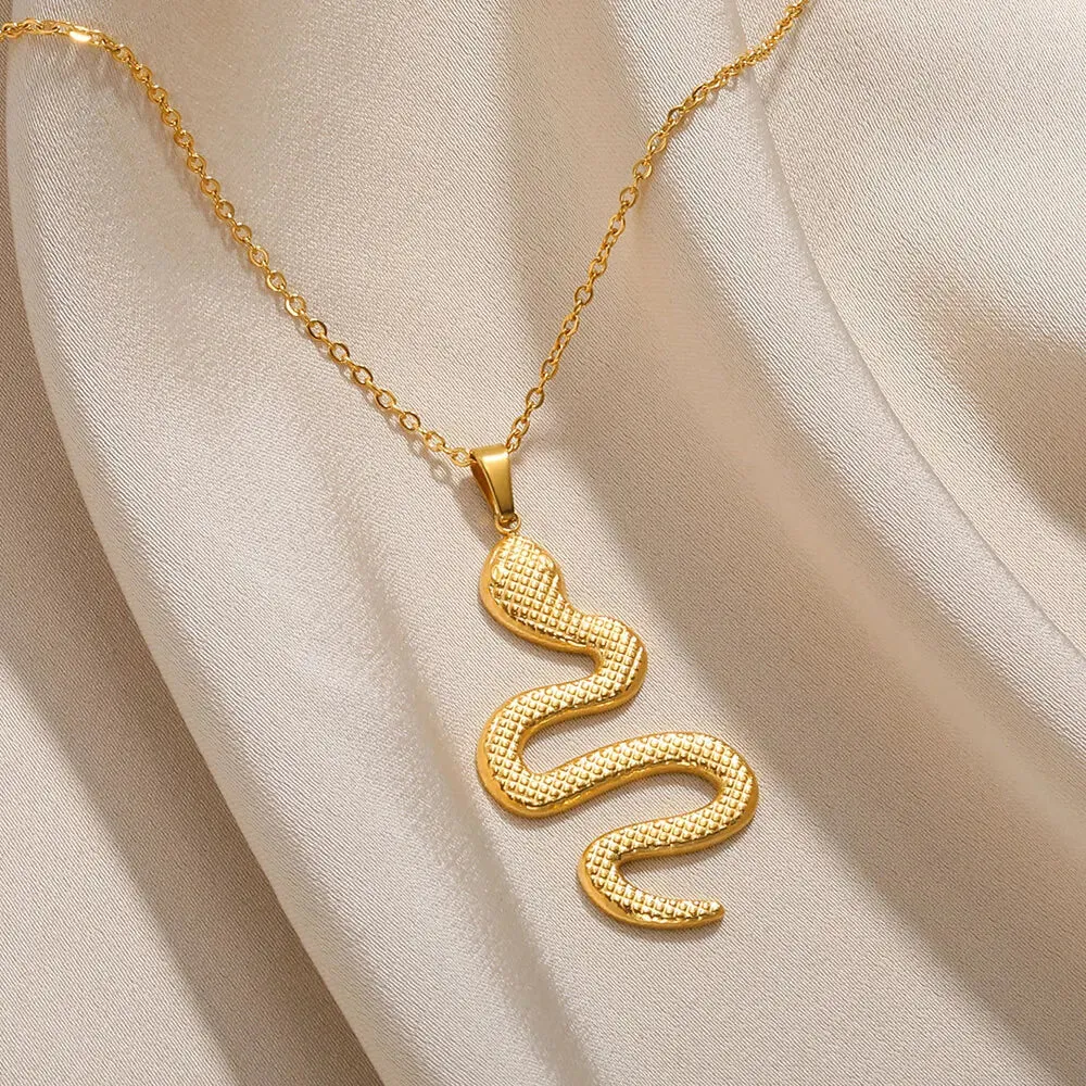 Stainless Steel Love Heart Necklace For Women 2023 New Trendy Lip Chain Simple Pendant Necklace Jewelry free shipping