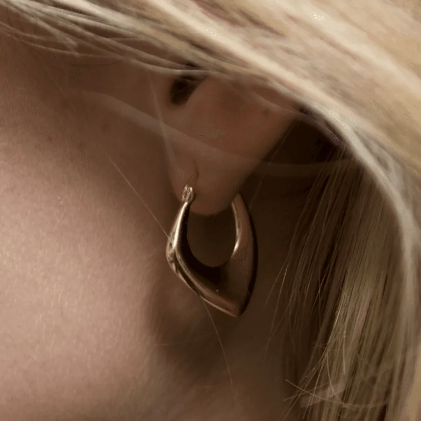 THE NOA HOOP  - 18k gold plated