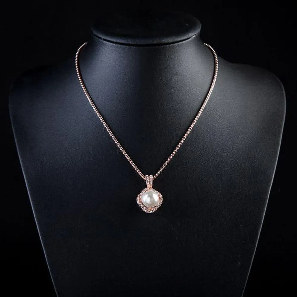 White Pearl Pendant Necklace