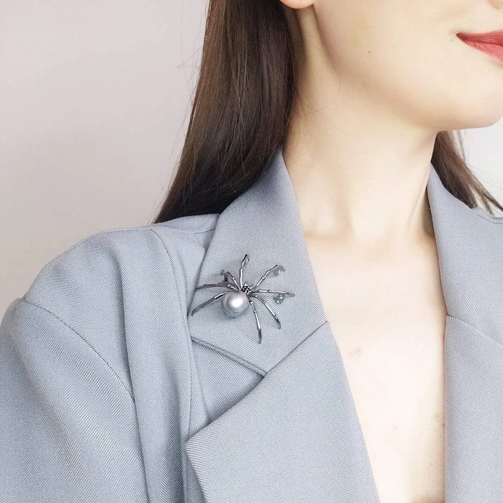 women's animal brooch, rhinestone pearl cubic zirconia high-end temperament animal insect brooch clothing paired with jackets, pins, brooches suitable for women and girls